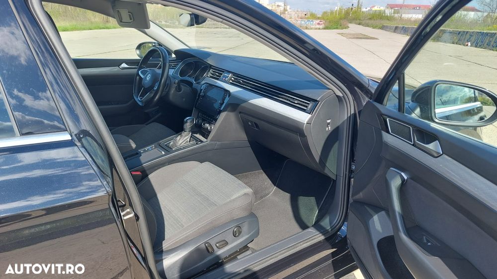 Volkswagen Passat 2.0 TDI SCR DSG Business - 4