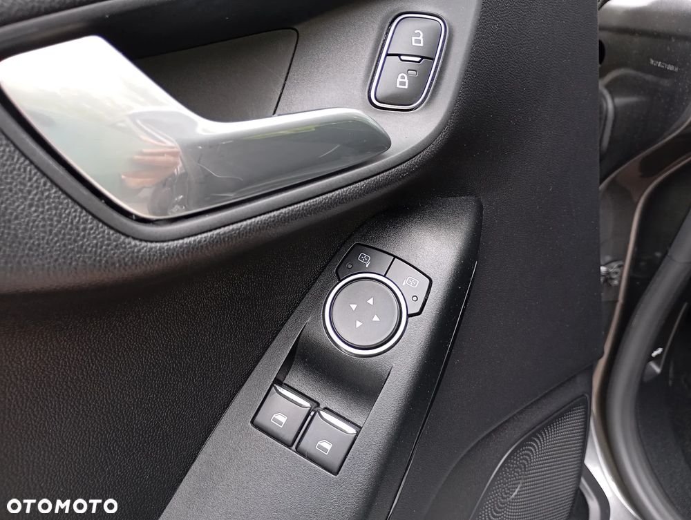 Ford Fiesta 1.1 Connected ASS - 10