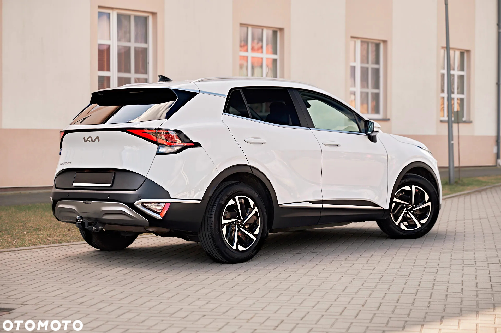 Kia Sportage 1.6 T-GDI Business Line 2WD - 4