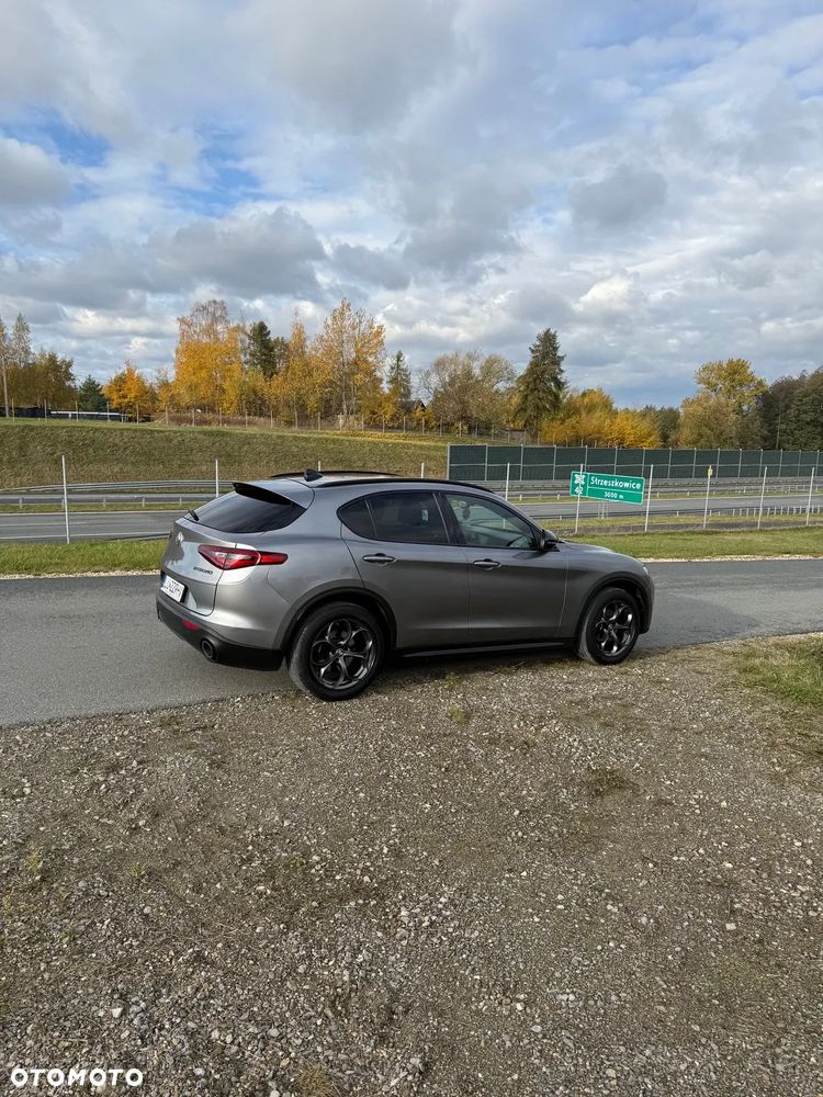 Alfa Romeo Stelvio 2.0 Turbo B-Tech Edition Q4 - 5
