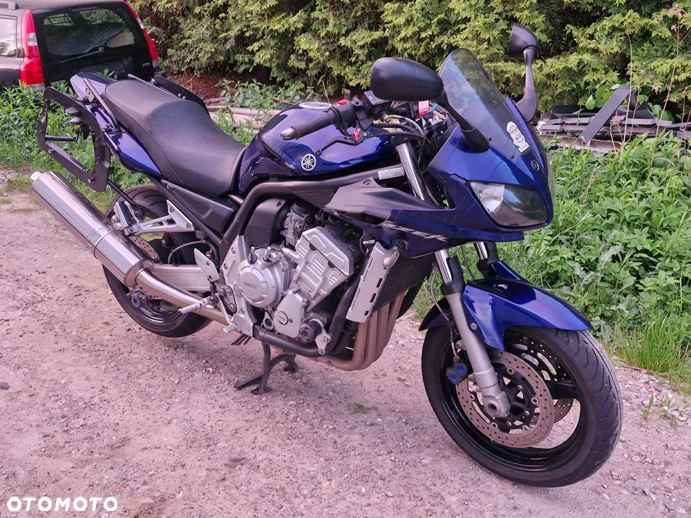 Yamaha FZS - 2