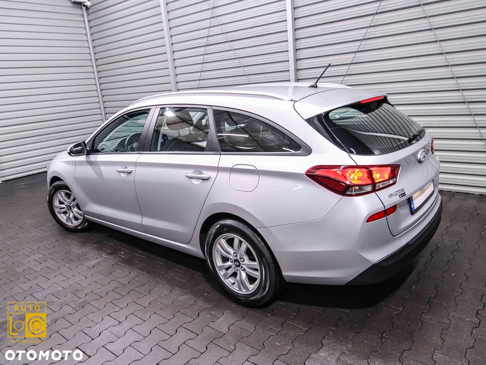 Hyundai i30 1.4 Comfort - 4