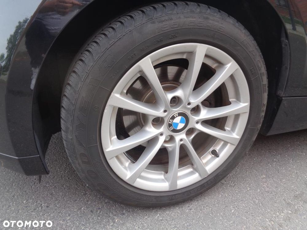 BMW Seria 1 - 15