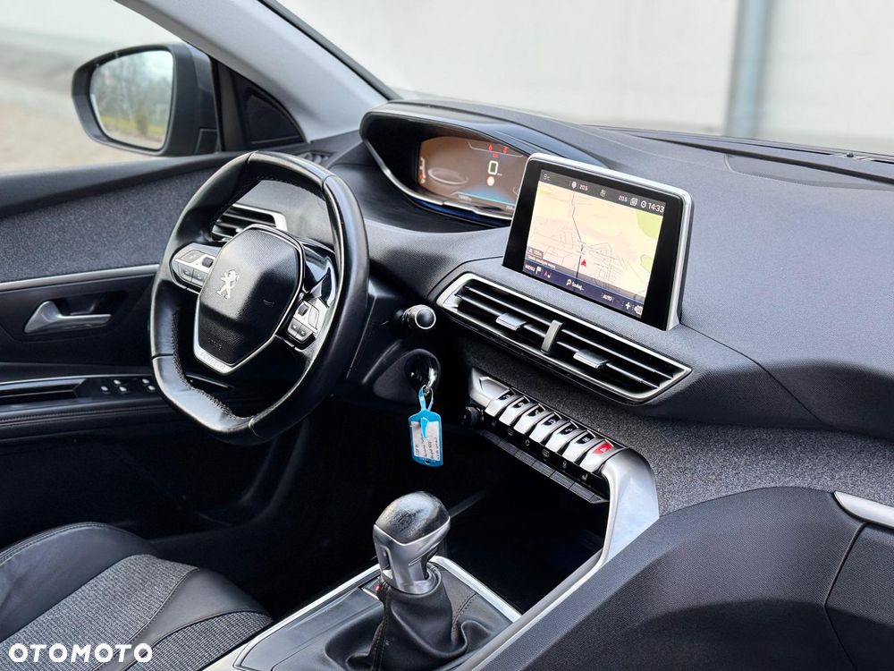 Peugeot 5008 BlueHDi 130 Allure - 25