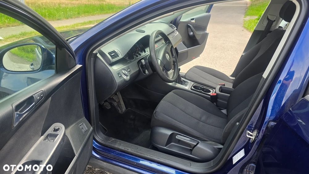 Volkswagen Passat 1.9 TDI DPF Individual - 29