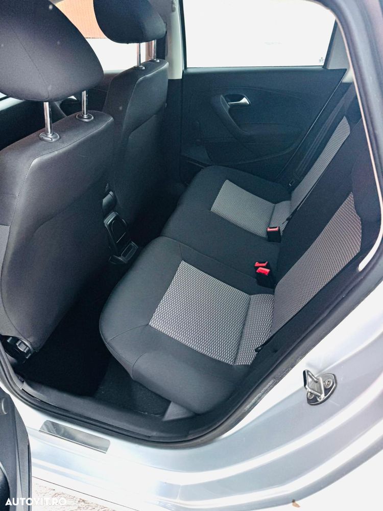 Volkswagen Polo - 11