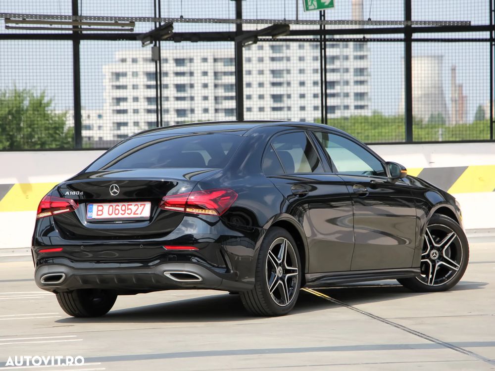 Mercedes-Benz A 180 d 7G-DCT AMG Line - 13