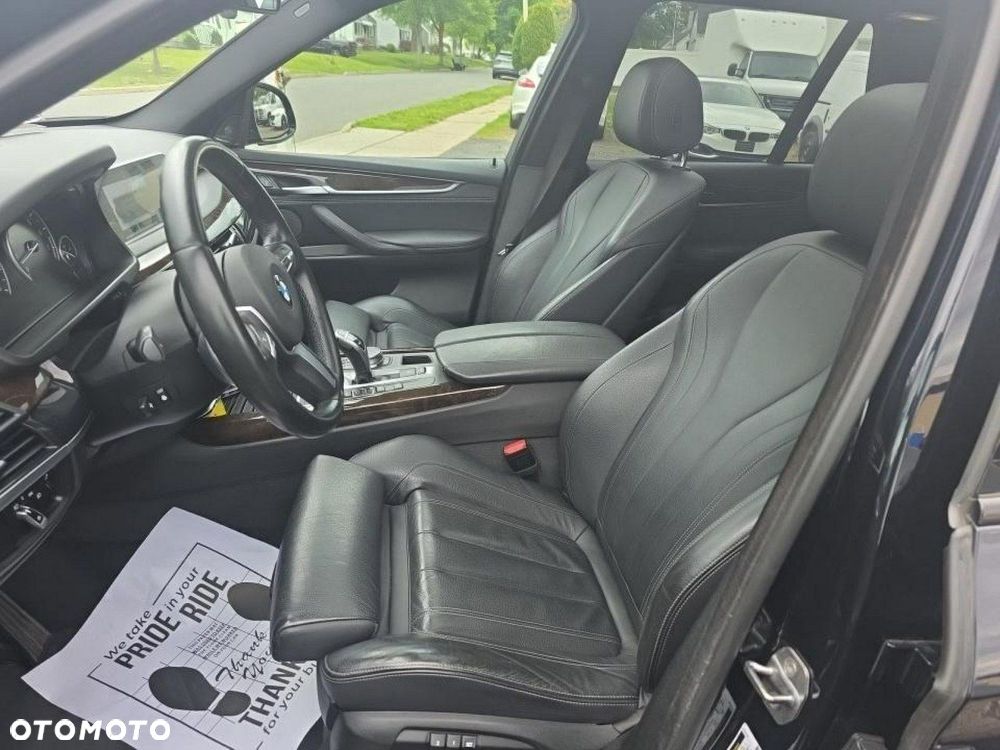 BMW X5 xDrive35i M Sport Edition - 7