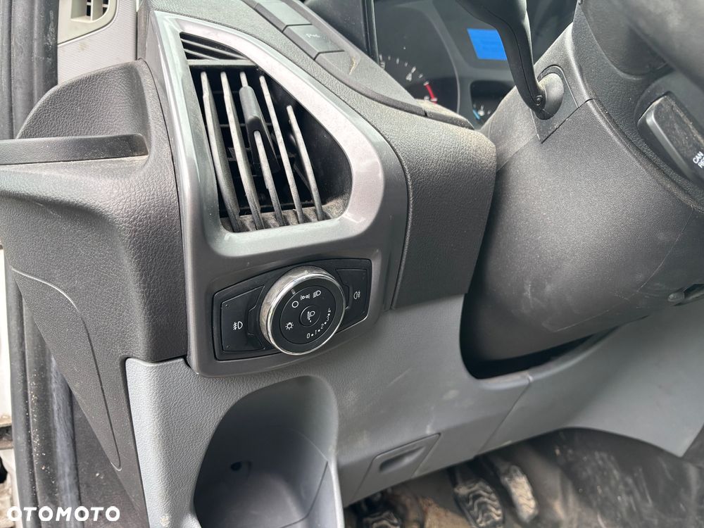 Ford Transit Custom L1H1 Klima Hak Tempomat Relingi Nowy rozrząd - 13