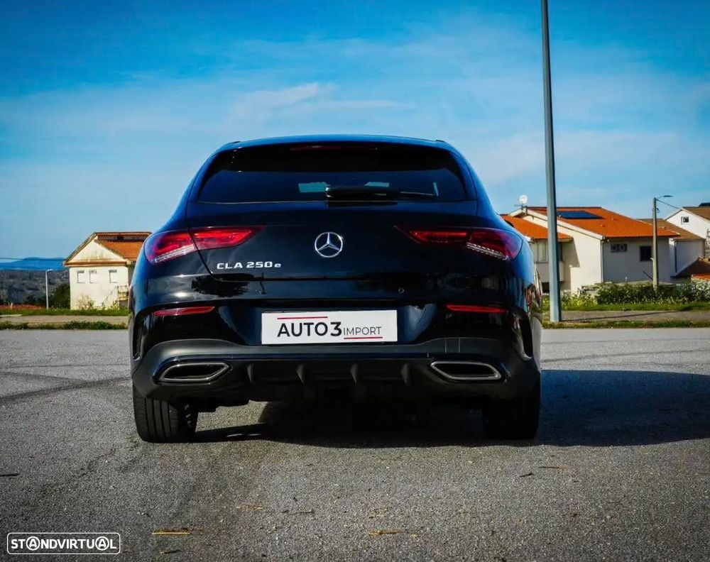 Mercedes-Benz CLA 250 e Shooting Brake AMG Line - 28