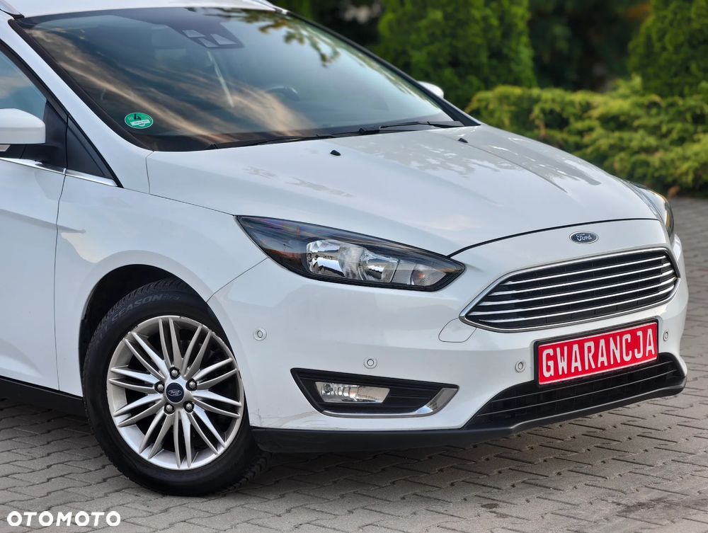 Ford Focus 1.5 EcoBlue Start-Stopp-System TITANIUM DESIGN - 36
