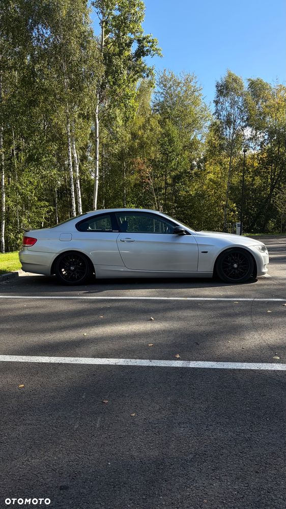 BMW Seria 3 320i - 2