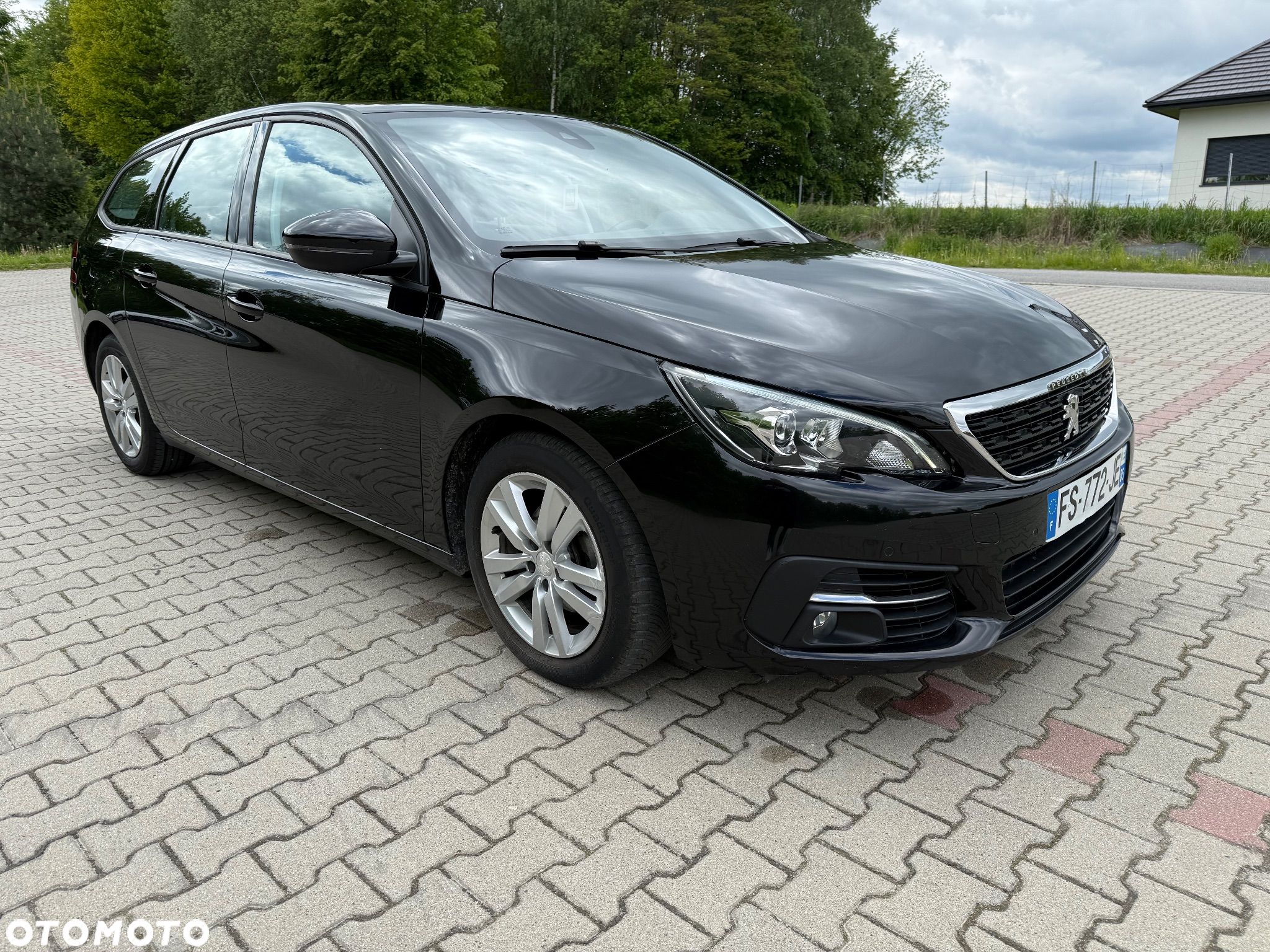 Peugeot 308 - 1