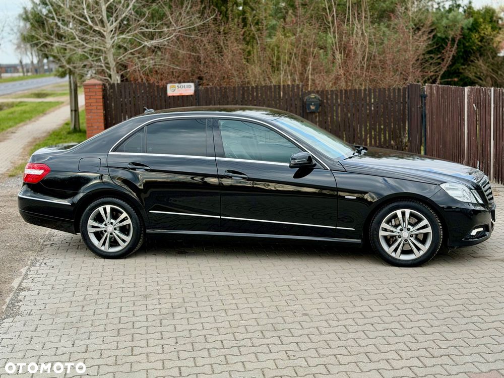 Mercedes-Benz Klasa E 250 CGI BlueEffICIENCY Avantgarde - 29
