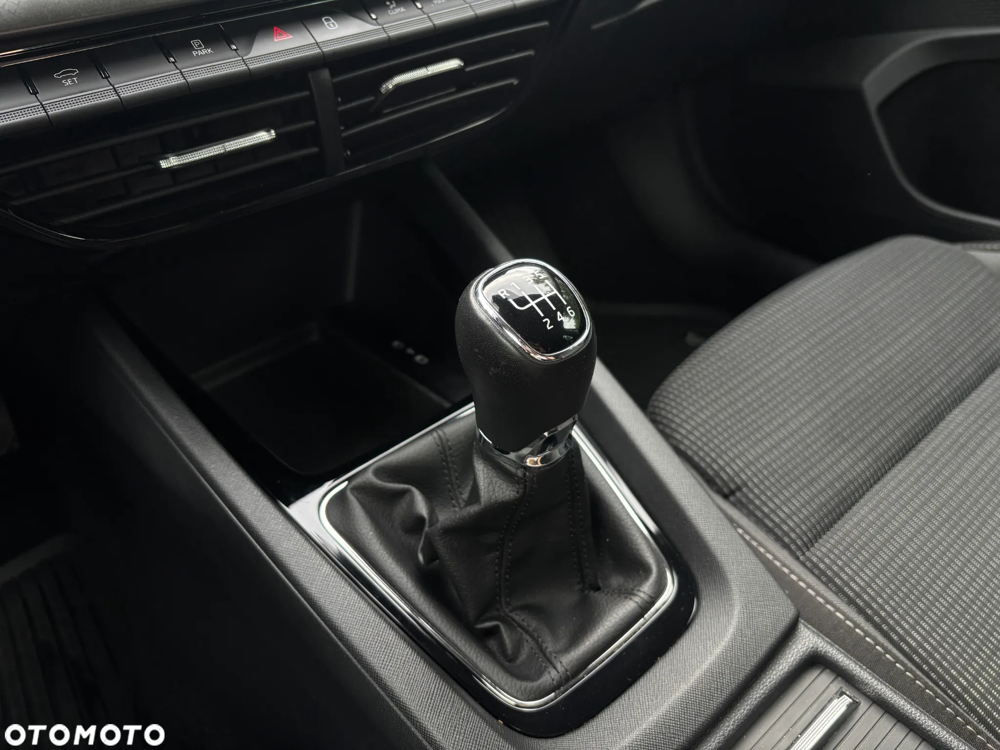 Skoda Octavia 1.5 TSI ACT Ambition - 10
