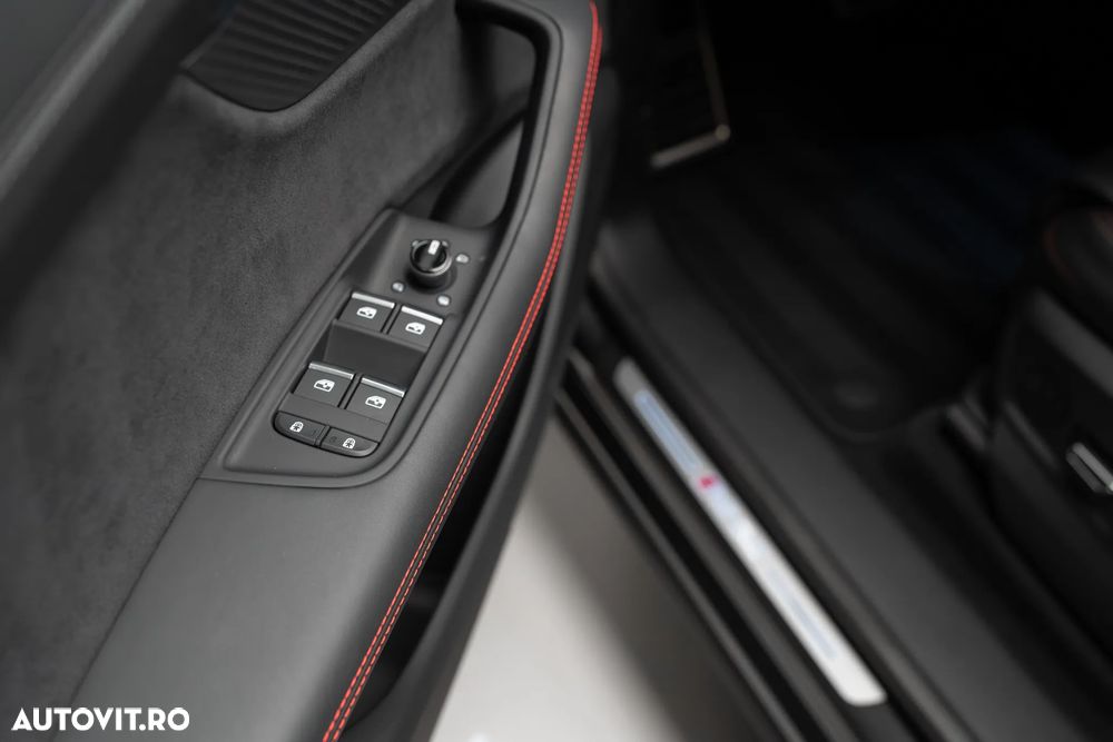 Audi RS Q8 TFSI quattro tiptronic - 13