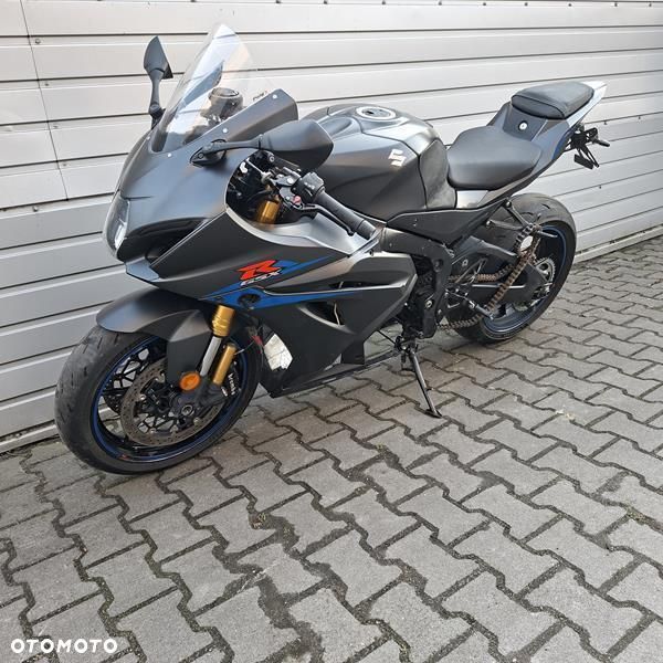 Suzuki GSX-R - 7