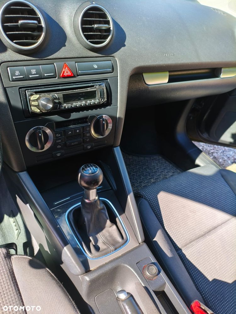 Audi A3 Sportback - 2