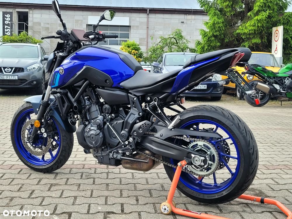 Yamaha MT - 8