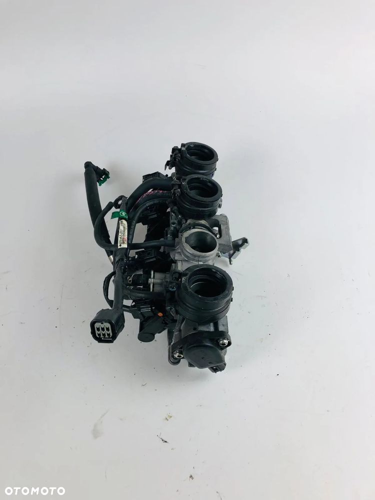 Honda CB 650 F RC75B Przepustnice Wtryski - 4