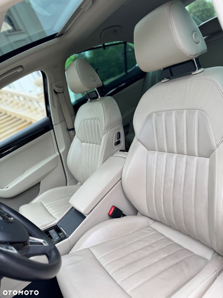 Skoda Superb 2.0 TSI L&K DSG - 14