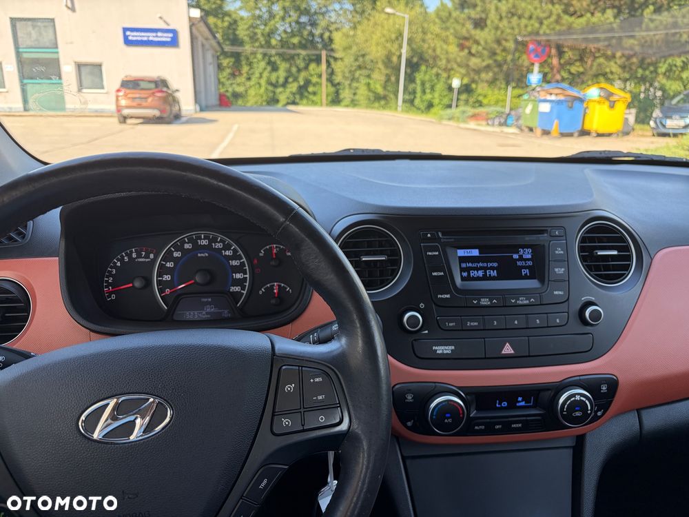 Hyundai i10 1.2 Fifa World Cup Edition - 15