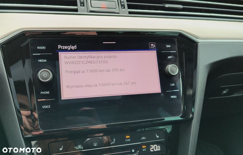 Volkswagen Passat - 22