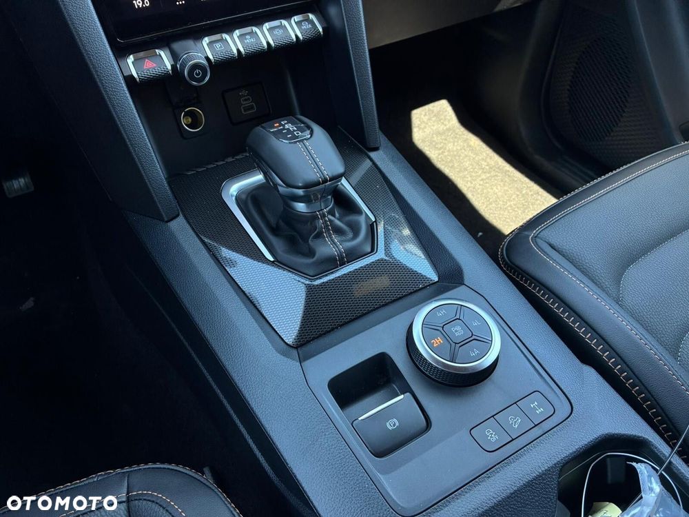 Volkswagen Amarok - 29