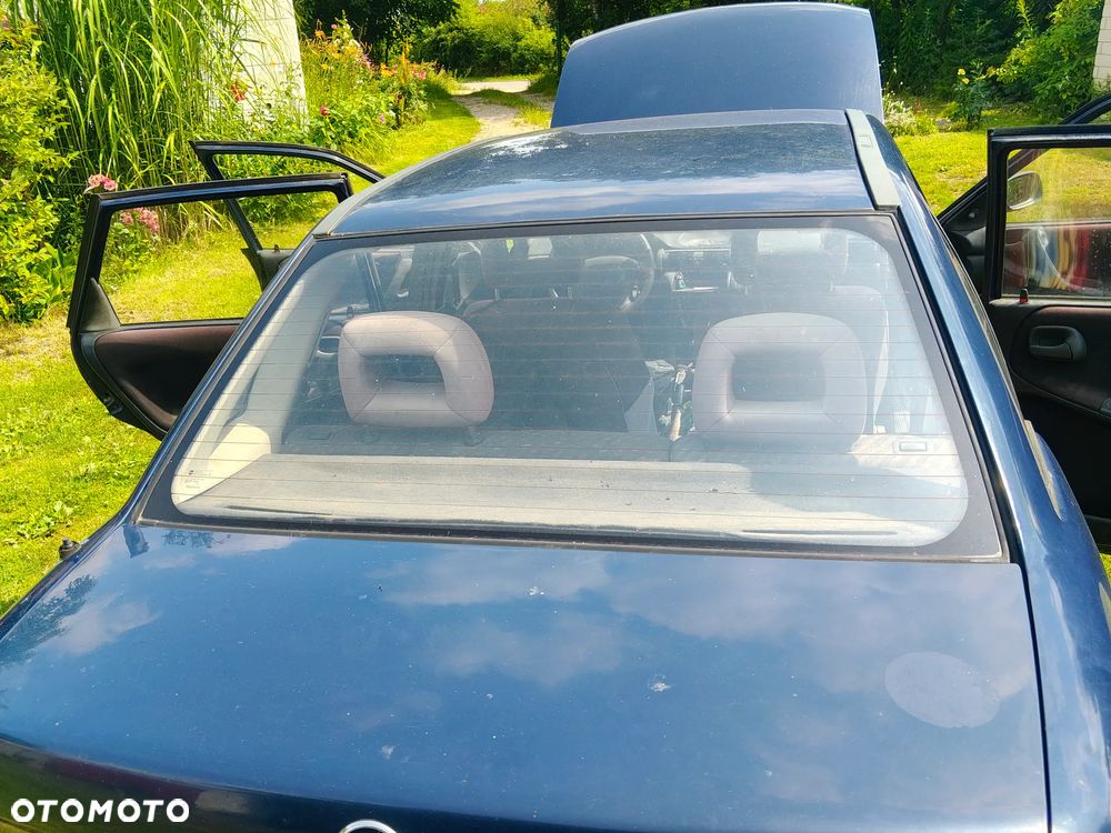 Opel Astra 1.4 Base - 11