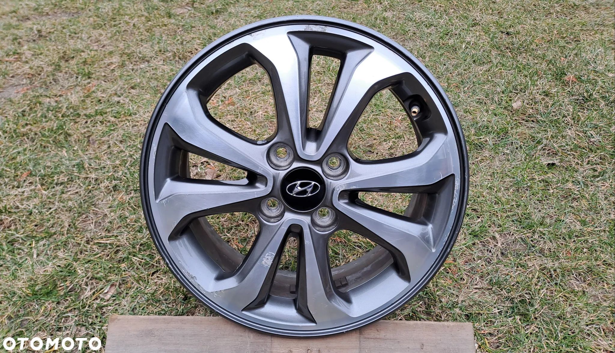 Felga Aluminiowa 15 Hyundai i10 4x100 ET 47 52910-C8800 - 1