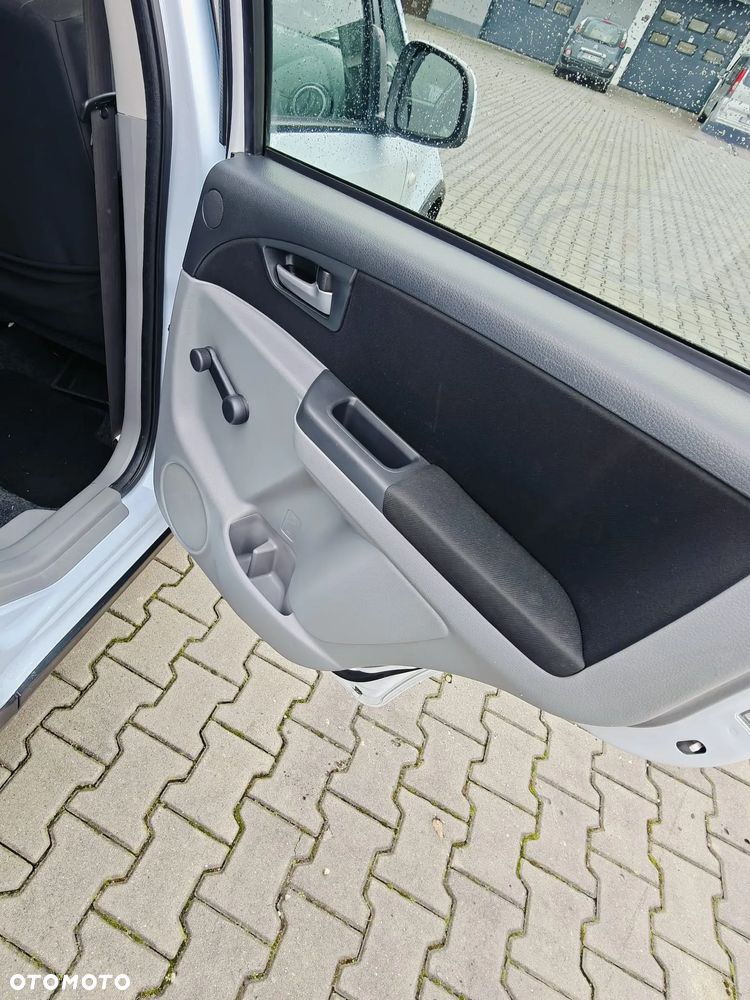 Suzuki SX4 1.6 VVT 4x4 Limited - 17