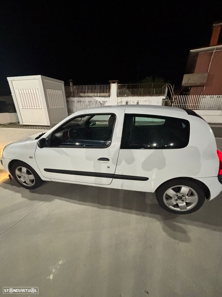 Renault Clio 1.5 dCi Dynamique Luxe - 2