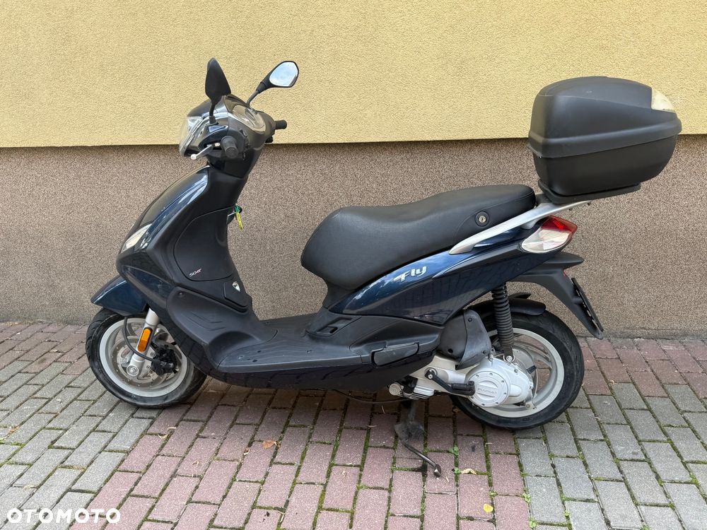 Piaggio FLY - 7