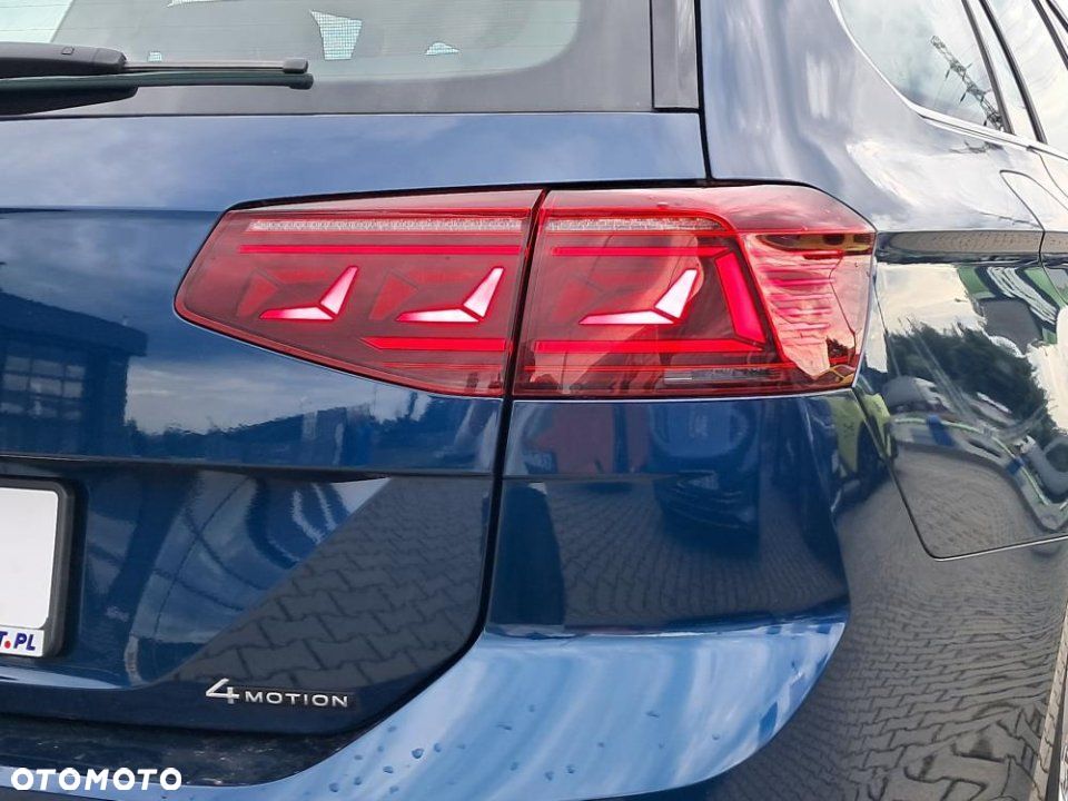Volkswagen Passat - 10