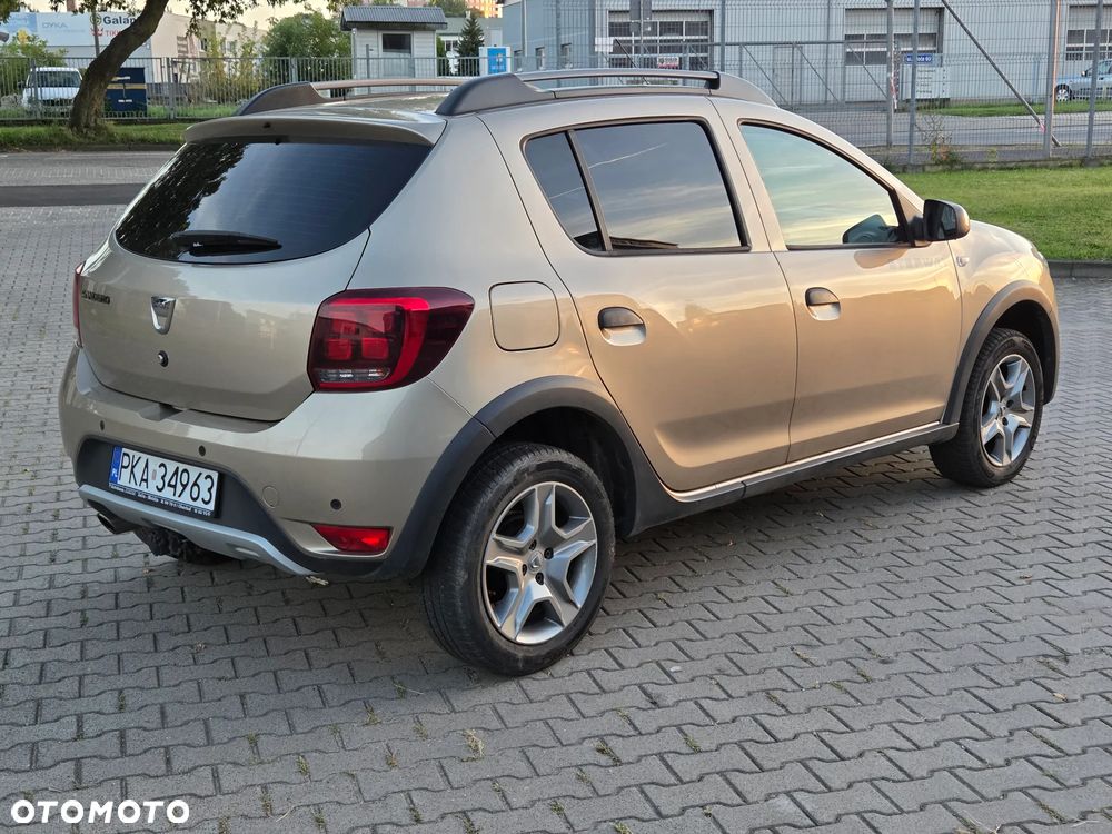Dacia Sandero Stepway 0.9 TCe Laureate S&S - 6