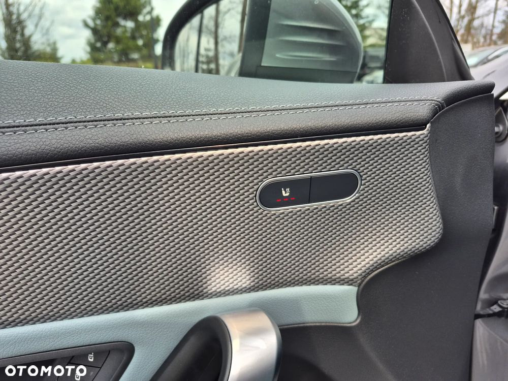 Mercedes-Benz CLA 180 7G-DCT - 18