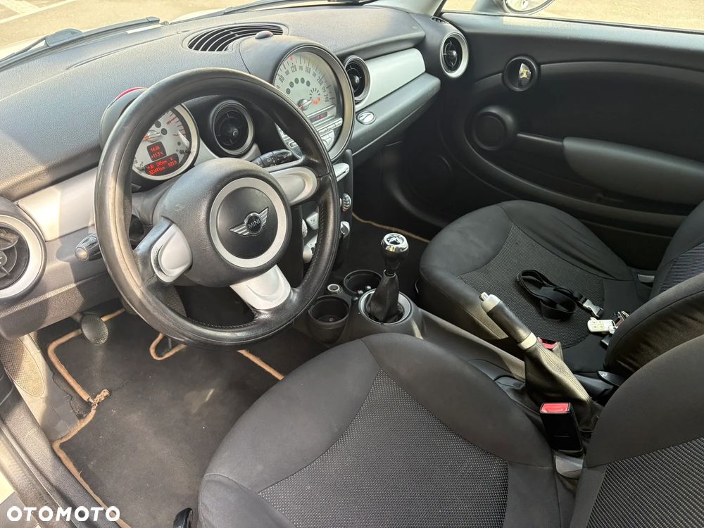 MINI Cooper D - 6
