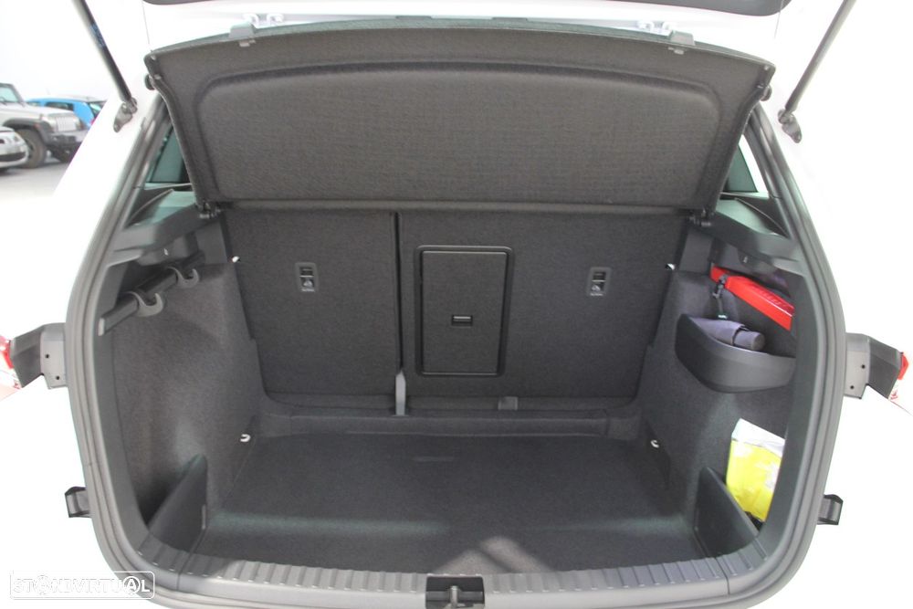 Skoda Karoq 1.0 TSI Sportline - 40