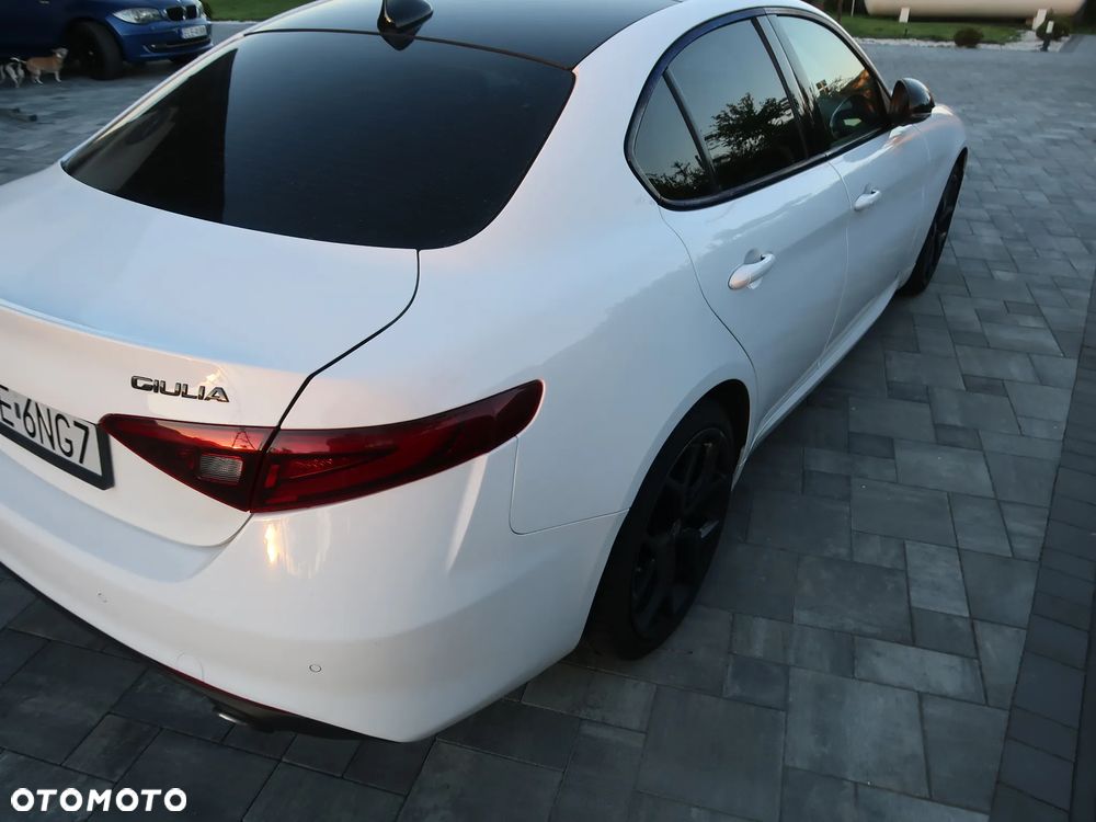 Alfa Romeo Giulia 2.0 Turbo TI Q4 - 5