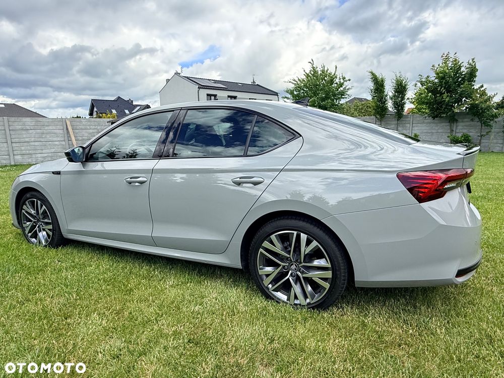 Skoda Octavia 2.0 TDI Sportline DSG - 22