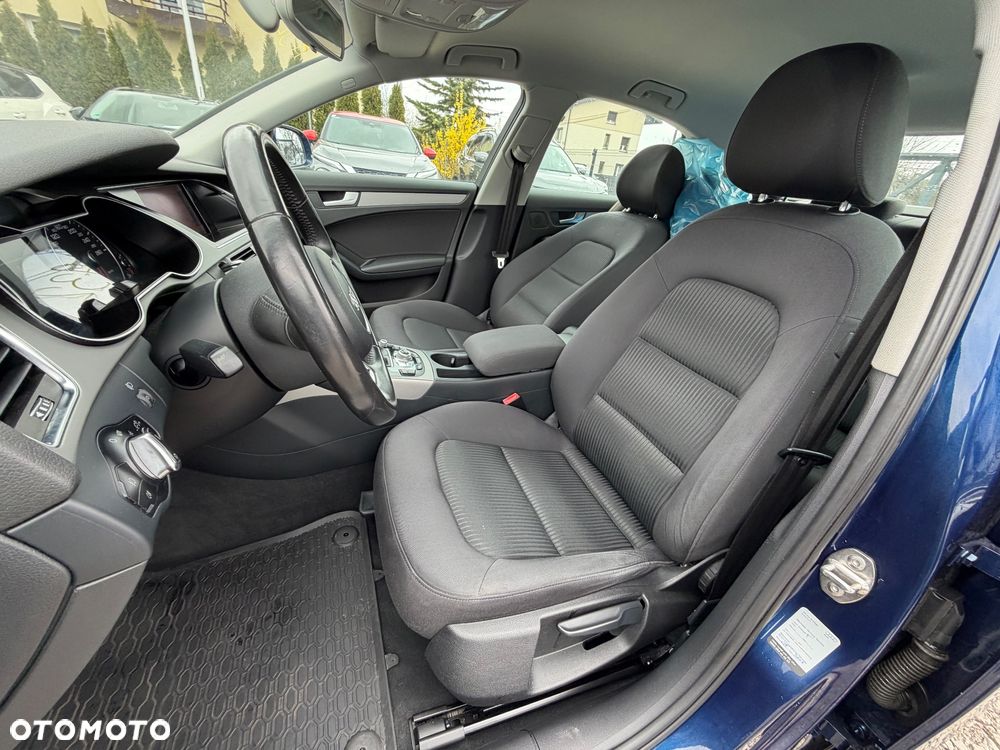 Audi A4 Limousine - 35