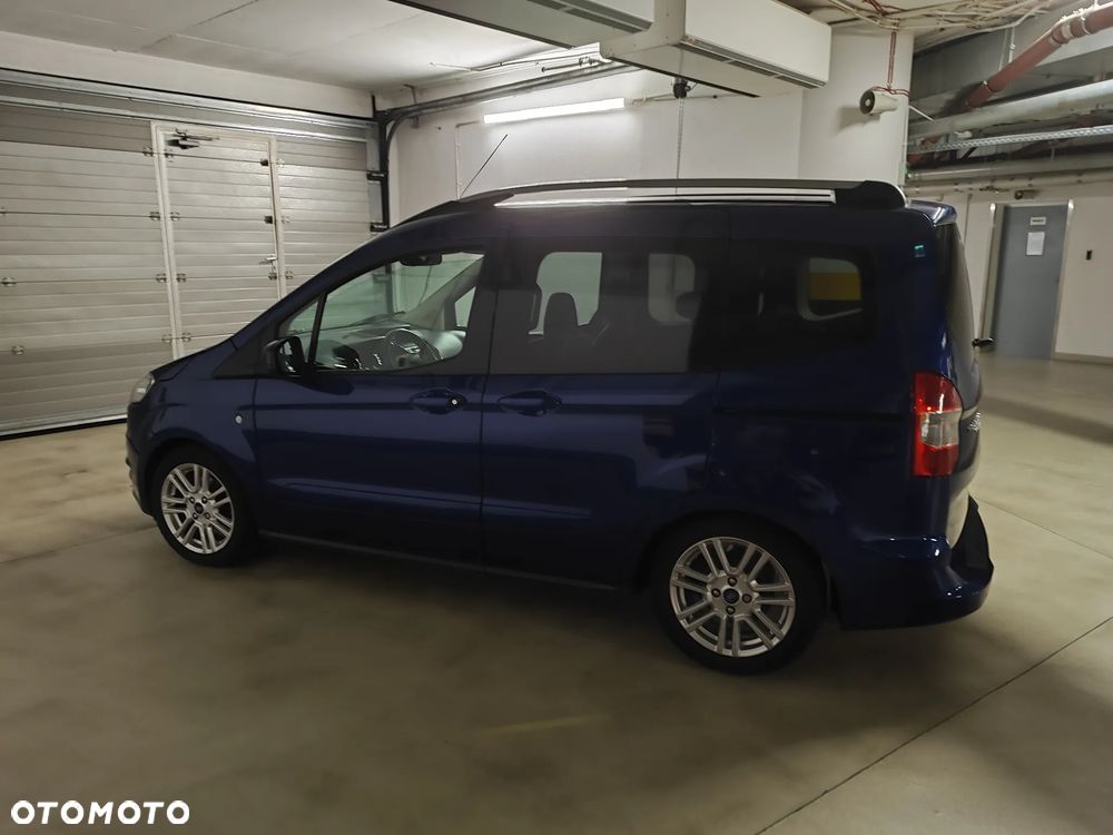 Ford Tourneo Courier 1.0 EcoBoost Titanium - 10