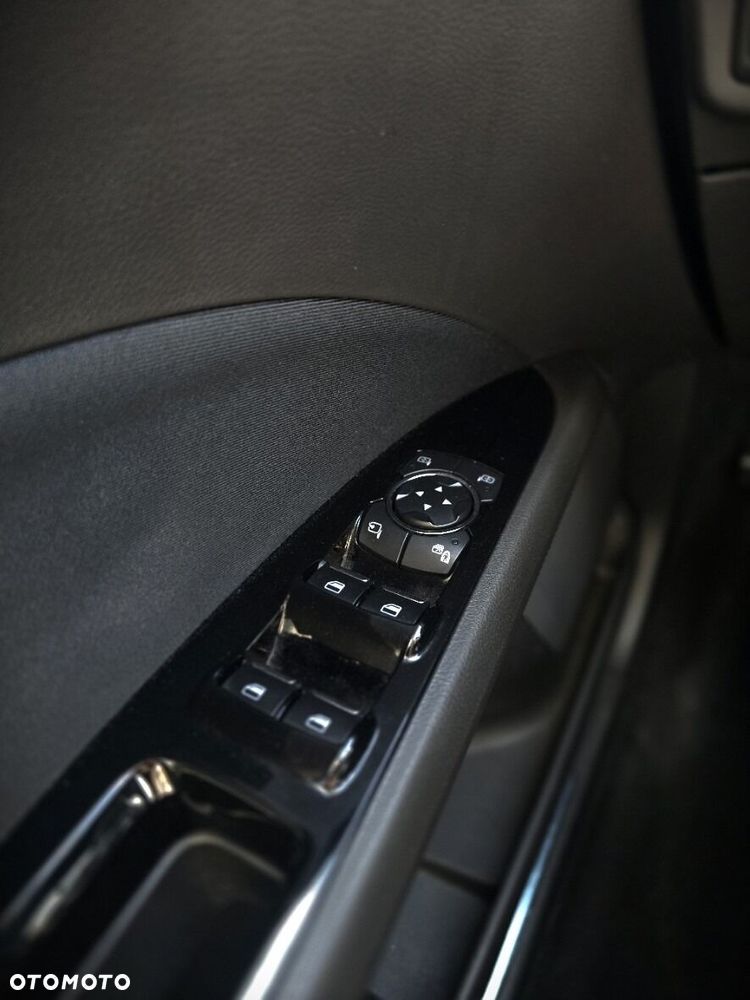 Ford Mondeo - 18