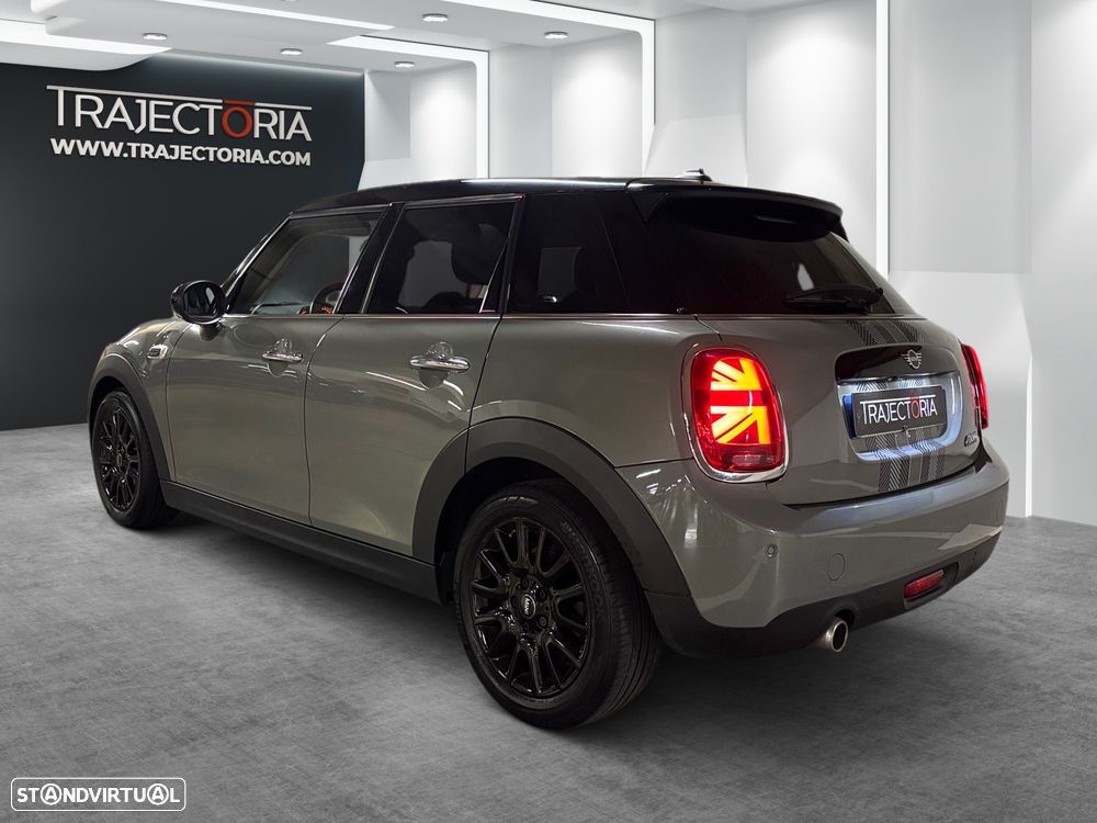 MINI 5 Portas Cooper Auto - 3