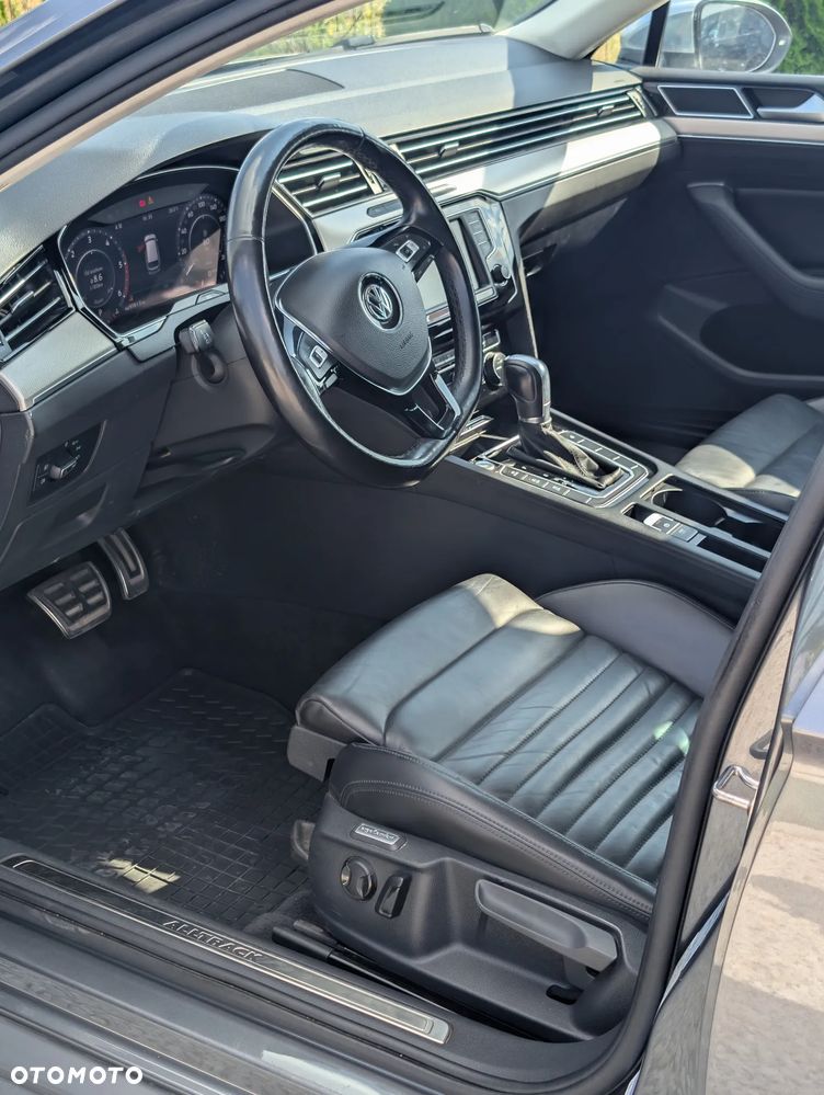 Volkswagen Passat 2.0 TDI BMT 4Mot Highline DSG - 16