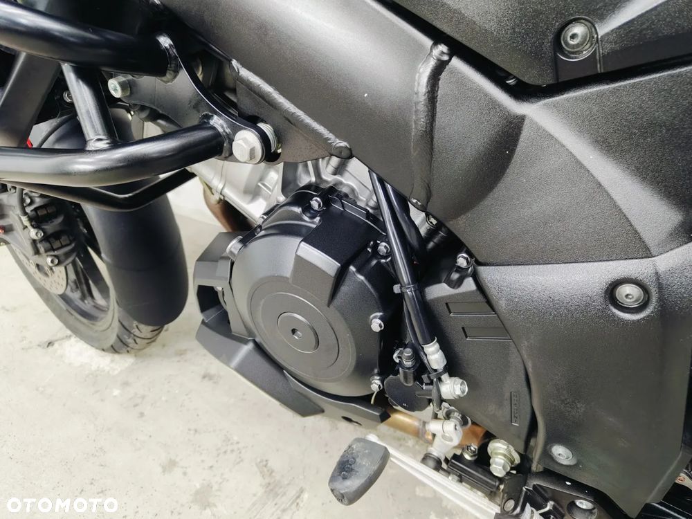 Suzuki DL - 23