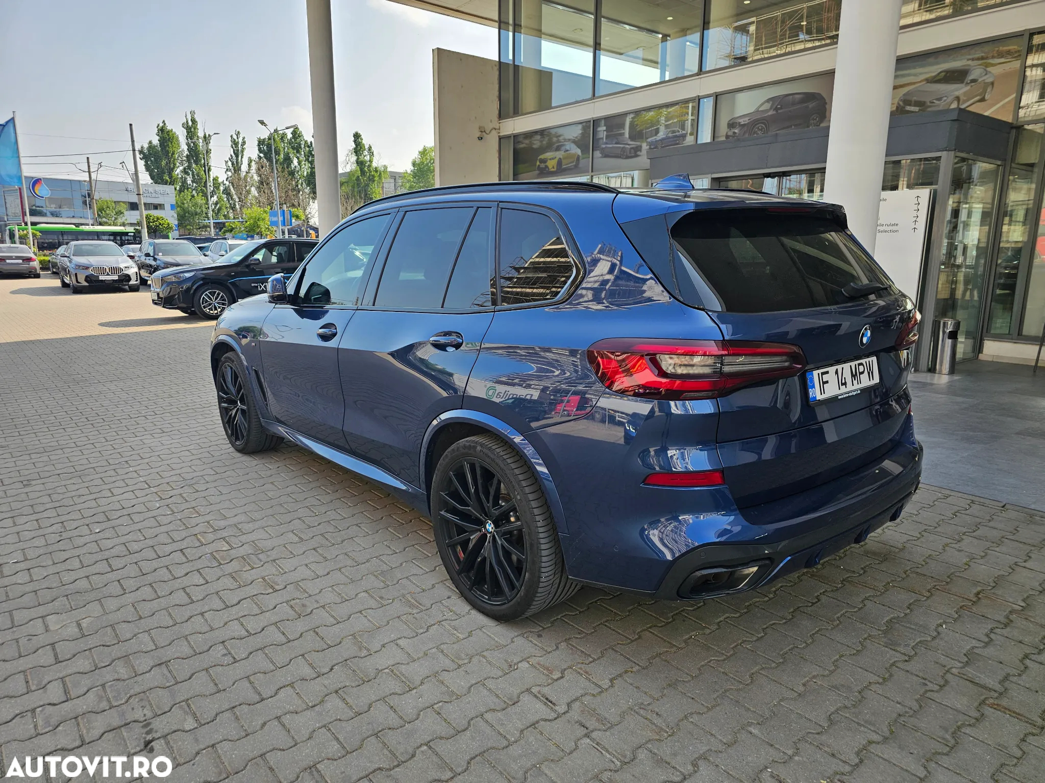 BMW X5 M M50i - 3