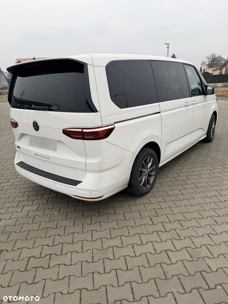 Volkswagen Multivan 2.0 TDI L2 Family DSG - 2