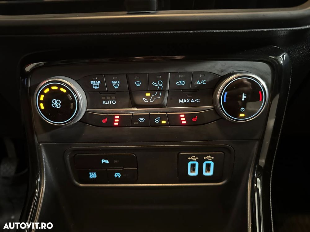 Ford EcoSport - 18
