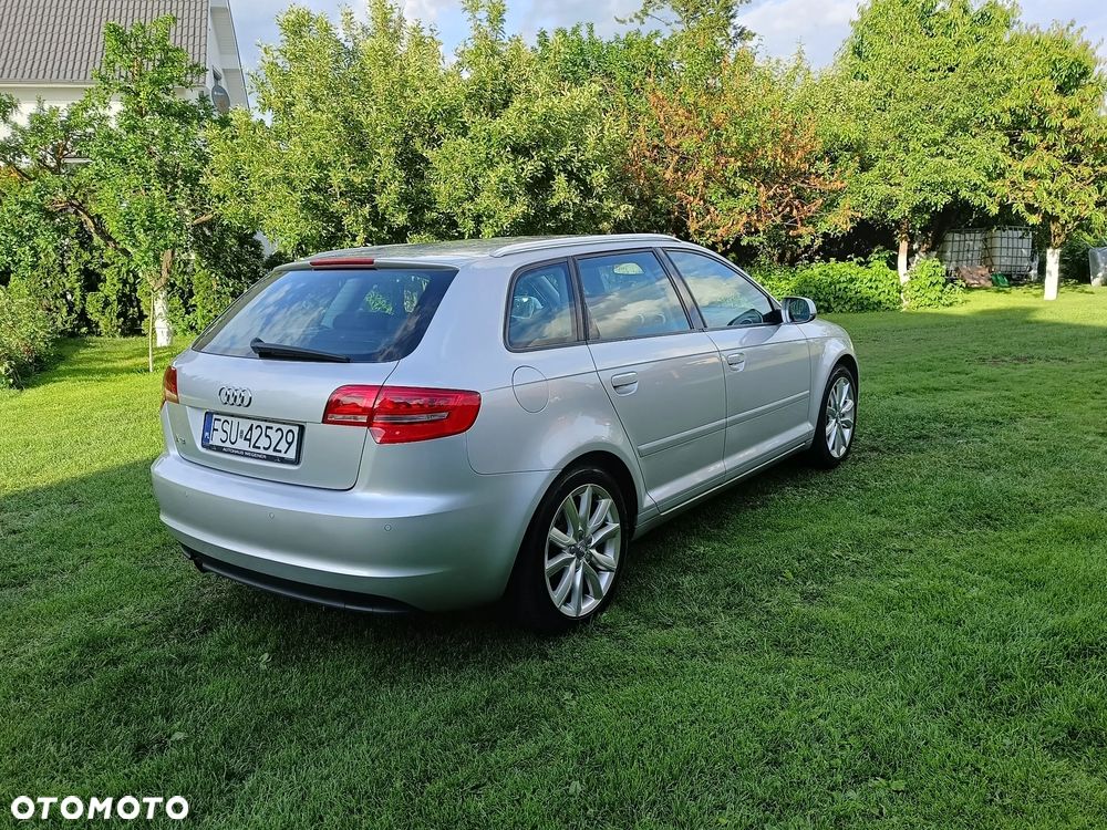 Audi A3 Sportback 1.6 Ambition - 4